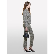 Sisley Biyeli Cepli Düğmeli Dar Kesim Klapa Yaka Ceket Kadın Gri Desenli Ceket - 324A2ZJSLW02E