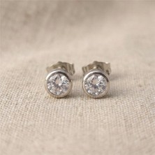 Zeino Çerçeveli Tektaş Zirkon Küpe - Gümüş Rengi Kaplama, 7 mm Çap