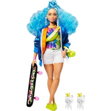 Barbie GRN30 Mavi Saç ve Kaykay ile Barbie Ekstra Bebek