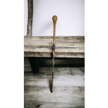 Normadia El Işçiliğiyle Yapılmış Kızılcık Ağacı Devrek Bastonu Asa