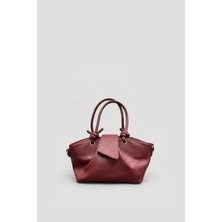 Aldebaran Kapak Detaylı Fermuarlı Çapraz Çanta