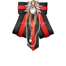 Pegu Arılı Kırmızı Şeritli Siyah Saten Kadın Broş,yaka Iğnesi ,papyon/kravat