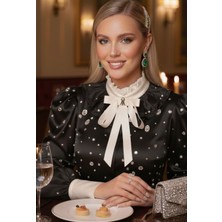 Pegu Beyaz Saten Aksesuarlı Broş