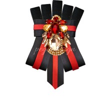 Pegu Kırmızı Şeritli Siyah Saten Kadın Broş,yaka Iğnesi ,papyon/kravat