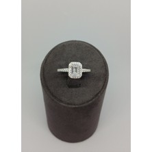 Lunel Silver 925 Ayar Gümüş Baget Taşlı Kadın Yüzük - Şık ve Zarif Tasarım"