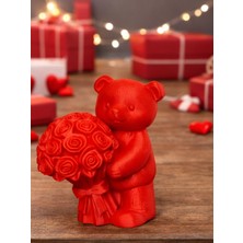 Kırmızı Ayıcık Biblo – Elinde Buket Tutan Mini Hediyelik 10X10 cm