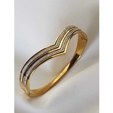 Normadia Paslanmaz Çelik Kelepçe Taşlı, Dayanıklı ve Şık Tasarım