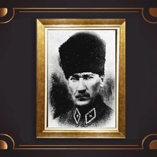 Giyense Özel Seri Altın Paspartulu Çerçeveli Atatürk Tablo N5557
