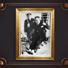 Giyense Özel Seri Altın Paspartulu Çerçeveli Atatürk Tablo N5134