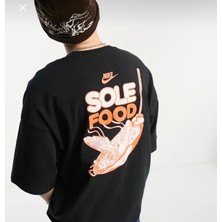 Nike Sportswear Sole Food Graphic Oversized Short-Sleeve Siyah Erkek T-Shirt FB9807-010