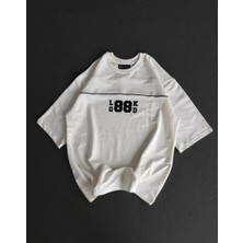 Tarz Yeri Unisex Bisiklet Yaka Baskılı Oversize T-Shirt - Beyaz