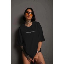 Tarz Yeri Unisex Kadın Bisiklet Yaka Baskılı T-Shirt - Siyah