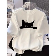 Kadınlar Için Şık Siyah Kedi Grafik Tişört - Oversize Kısa Kollu Üst, Nefes Alabilir Polyester Karışımı, Makinede Yıkanabilir - Mükemmel Yaz Modası - Beyaz