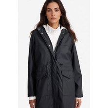 DeFacto Su Geçirmez Kapüşonlu Suni Deri Yağmurluk E8575AX25WN