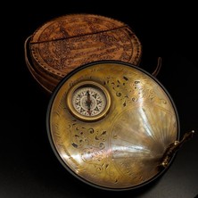 Özbience Retro Pirinç Güneş Saati ve Masa Pusulası, Şık ve Zarif Tasarım