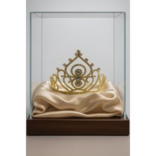 Dodomar Taç Metal Taşlı Prenses Işlemeli Lüks Gold Üstten