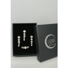 Lunel Silver 925 Ayar Gümüş Taşlı Çiçek Salkımı Takı Seti - Kolye Ucu, Küpe ve Yüzük (11,74 Gr.)