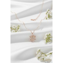 Çekirdek Jewelry 925 Ayar Gümüş Şampanya Taşlı Kamelya Çiçeği Kolye