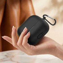 Caseonn Anker Soundcore K20i Kılıf Askı Aparatlı Mat Silikon Siyah