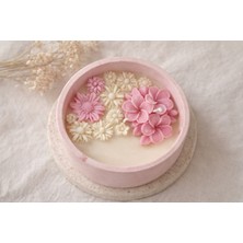 Esmira Candle 🌸 Pembe Botanik: Aromaterapi Mum (Vücut & Masaj Kremi)