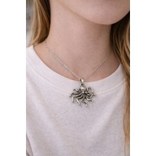 Herşey Nota Sekiz Kollu Deniz Figürlü Ince Form 60 cm Zincirli Metal Kolye
