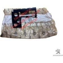 Peugeot 106 - Sigorta Iç Röle Yuvası Plastiği - Orjinal