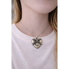 Herşey Nota Zincir Detaylı Kalp Formlu Ince Metal 60 cm Zincirli Kolye
