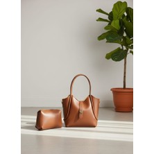 Hayal Çanta Ikili Set: Şık El ve Omuz Çantası + Makyaj Çantası