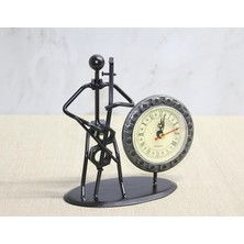 Alem Metal Saatli Keman Çalan Müzisyen ALK4333