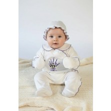 Bebeva Baby Kız Bebek %100 Pamuklu Eda Baby Lavanta Nakışlı Şapkalı ve Eldivenli 3'lü Tulum Seti