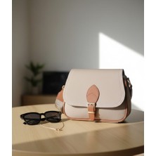 Hayal Çanta Vizon Dört Cepli Kapaklı Fermuarlı Çıtçıt Kapamalı Kadın Omuz Çantası