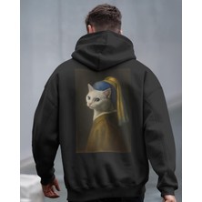 Muhtar Store Inci Küpeli Kedi Tasarımlı Siyah Unisex Kapüşonlu Sweatshirt – Sanatsal & Retro Hoodie