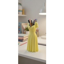 Dressy Holder – Elbise Tasarımlı Kalem ve Makyaj Fırçası Düzenleyici