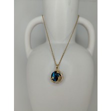 Normadia Mavi Dünya ve Uzay Temalı Zirkon Taşlı Çelik Kolye, Şık ve Modern Tasarım