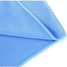 Silver 2’li Kalın Mikrofiber Cam Bezi, Mavi, 300 Gsm, 40X40 Cm, Baklava Desen, Iz Bırakmaz Ultra Emici Parlak Yüzey ve Ayna Temizlik Bezi, Spreyli Çekpaslı Cam Silme Aparatı Hediye