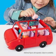Peppa'nın Büyük Aile Arabası Oyun Seti