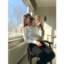 Gözde Tasarım Butik Kadın Beyaz Renk Bisiklet Yakalı Ajurlu Kazak