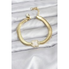 Clariss 316L Çelik Gold Renk Beyaz Yonca Model Zirkon Taşlı Yılan Zincirli Kadın Bileklik - BLK-0331