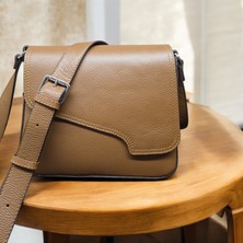 Valentina Victoria Valvic Hakikideri Postacı Kadın