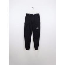 Calvin Klein Lastikli Bel Lastikli Paça Siyah Erkek Çocuk Kargo Pantolon IB0IB02597BEH