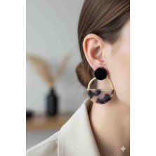 Stainles Steel Kadın Siyah Gold Detaylı Çelik Sallantılı Küpe – Modern Geometrik Tasarım