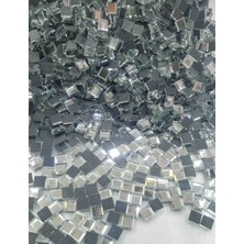 Yiğit Aksesuar Ütü ile Yapışan Taş - Şekilli 5X5MM Kare (50 Gram - 750 Adet)