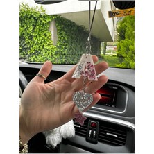 Normadia Beyaz Zemin Pembe Gümüş Kalpli Epoksi Dikiz Aynası Süsü