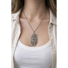 Herşey Nota Detaylı Metal Figür Zincirli Kolye – Uzun Oval Form 60 cm