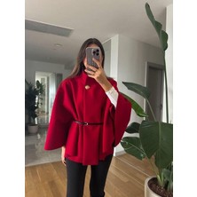 Ribana Classic Kadın  Gold Düğme Detaylı Kemerli Standart Beden Oversize Trend Kısa Panço 4837