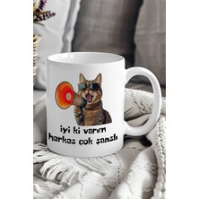 giftkonsept Iyi Ki Varım Baskılı Komik Hediyelik Kupa Bardak