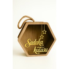 Kumi Ahşap Pleksi Camlı Altıgen Sadaka Kutusu – Lüks Tasarım Bağış ve Bahşiş Kumbarası