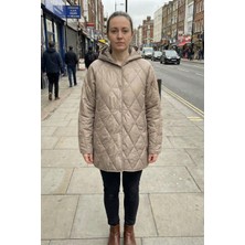 Asist Ast 6250 Oversize Kapitone Desen Kapşonlu Ince Kadın Mont