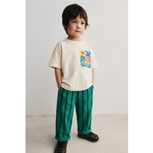 Magu Çocuk Pamuklu Bej Baskılı T-Shirt ve Yeşil Çizgili Eşofman Takım