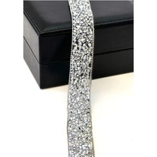 Boncukcu Abla 1 Metre Ütü ile Yapışan Kenarı Top Zincir Detay Taşlı Gümüş Şerit Eni 2 Cm. Taşlı Şerit